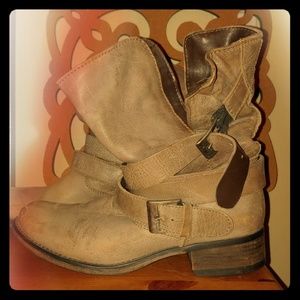 Leather boots, Steve Madden Brewzzer style 8.5